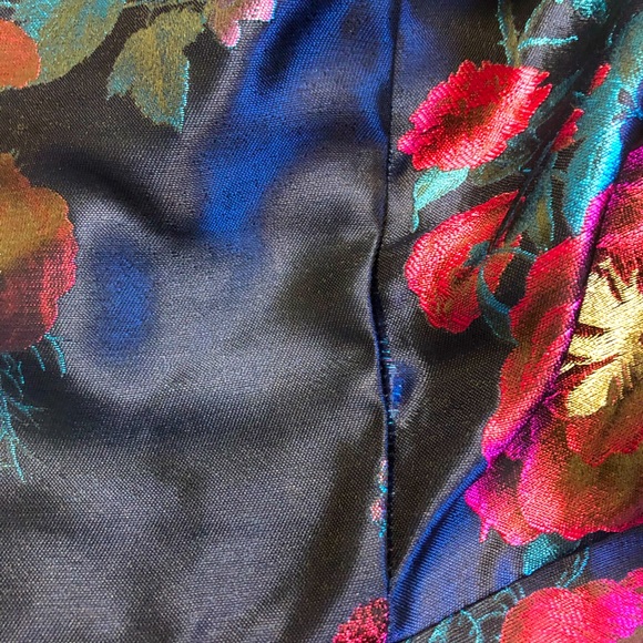 SCRIPTED peplum top - Picture 5 of 5